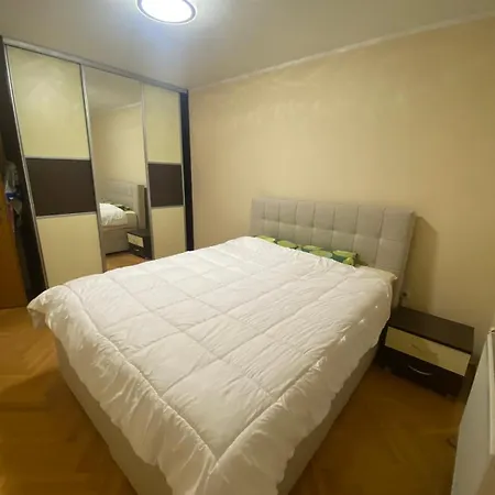 Apartman Elena Apartamento *